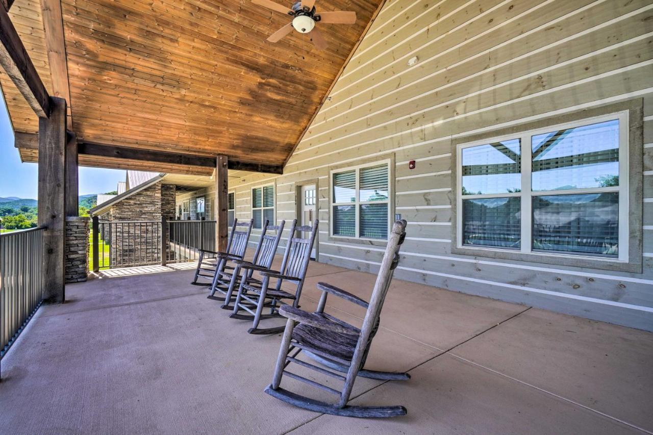 Cozy Townsend Condo, Resort-Style Amenities! Luaran gambar